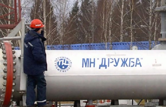 СМИ: Казахстан не смог наладить поставки нефти в обход России в 2022 году