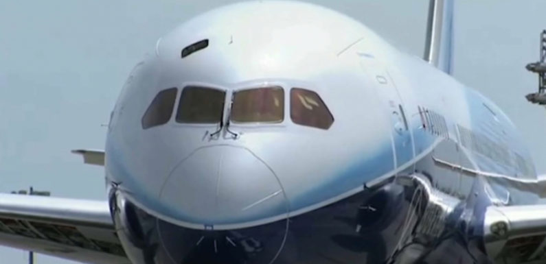 Boeing вложит $1 млрд в производство самолётов 787 Dreamliner