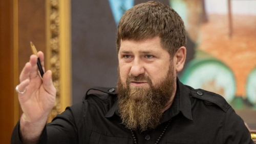 Кадыров пообещал полмиллиона рублей назвавшим детей в честь героев Чечни