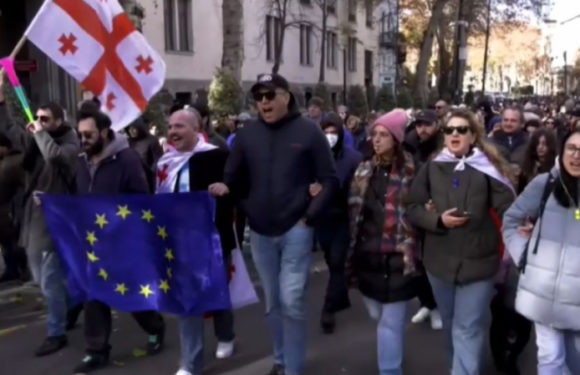 Протесты в Грузии бьют по туристической индустрии
