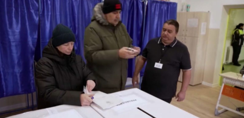 Сторонники К.Джорджеску вышли на акцию против отмены итогов выборов в Румынии