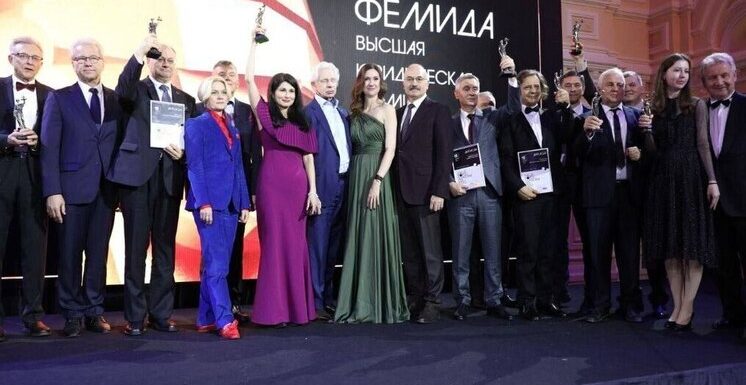 Обозреватель «МК» Ева Меркачева получила премию «Фемида» За правозащитную деятельность
