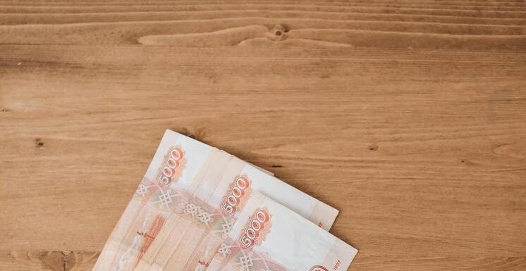 В Госдуме рассказали, как шестидневная рабочая неделя изменит зарплату