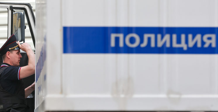 В российском регионе воробьев ловили сетями «на обед»