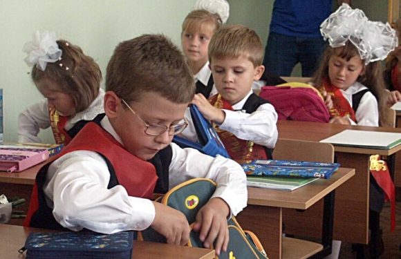 В дальневосточном городе отменили занятия для учеников второй смены