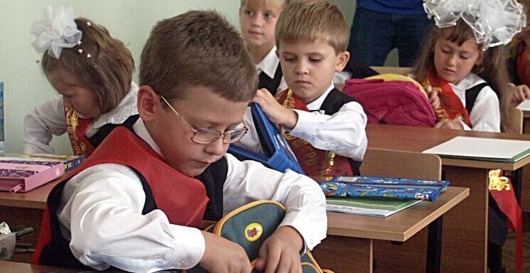 В дальневосточном городе отменили занятия для учеников второй смены
