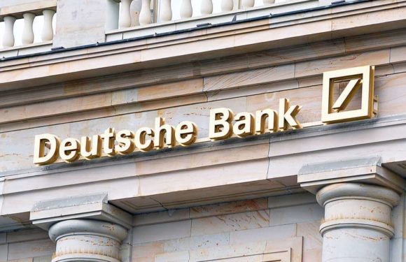Стратеги Deutsche Bank: биткоин может стать резервным активом центробанков