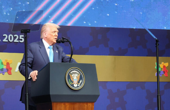 Дональд Трамп заявил о переговорах с Москвой по ядерному разоружению