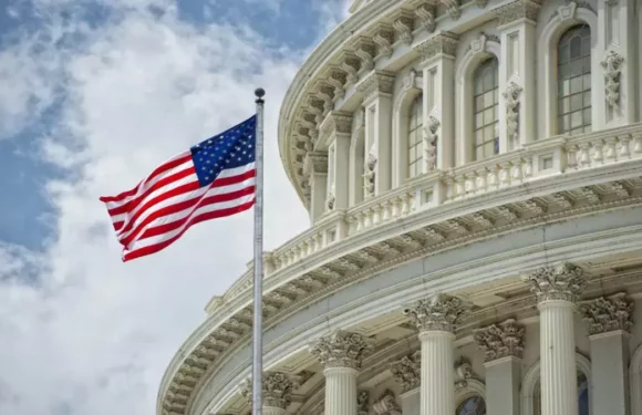 Сенат США принял законопроект об отмене пошлин Трампа против Бразилии