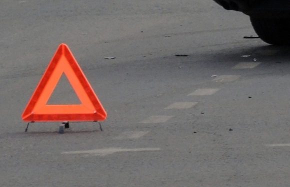 В российском регионе на кладбище перевернулся каршеринговый автомобиль