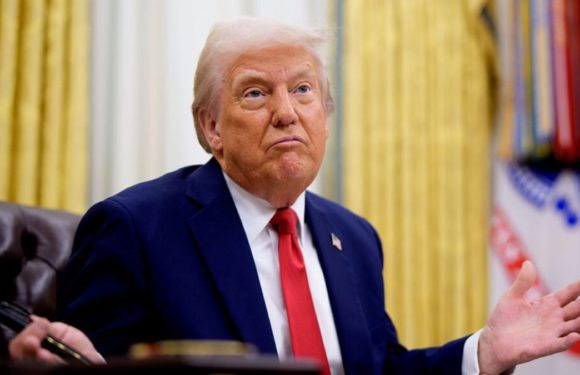 Трамп навредил криптовалютной отрасли, считает создатель Cardano