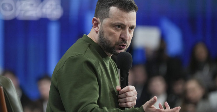 «Войну надо завершать реально»: Зеленский сделал заявление после доклада Умерова